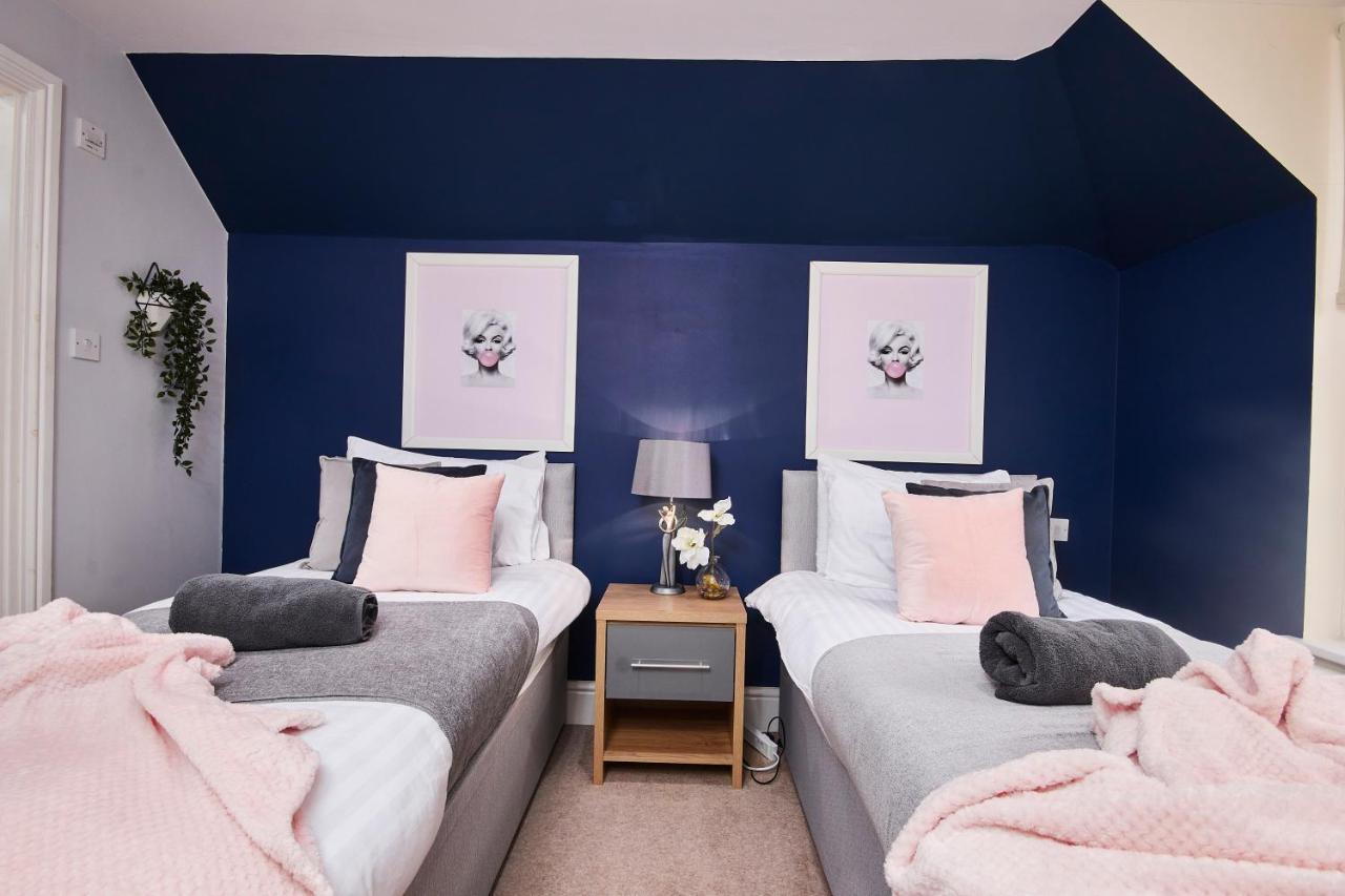 Striking Monroe Suite! Bath Luaran gambar