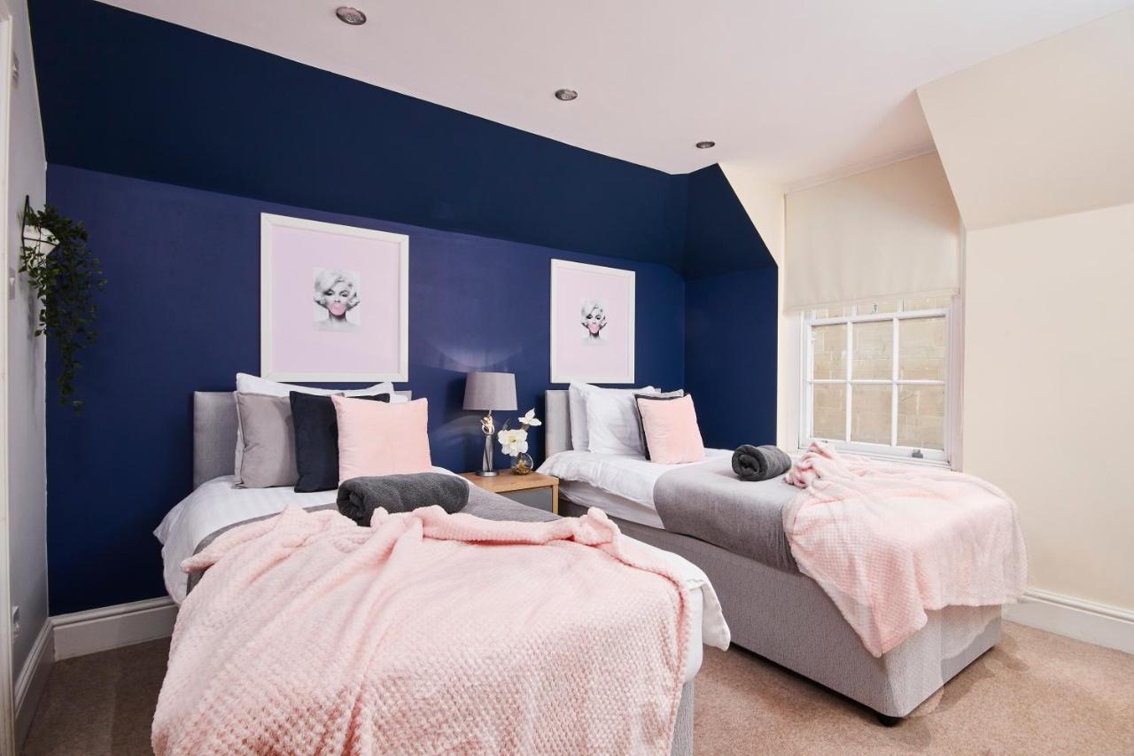Striking Monroe Suite! Bath Luaran gambar
