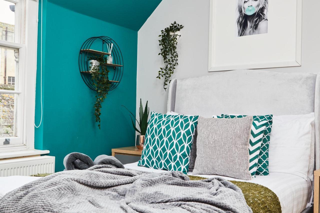 Striking Monroe Suite! Bath Luaran gambar